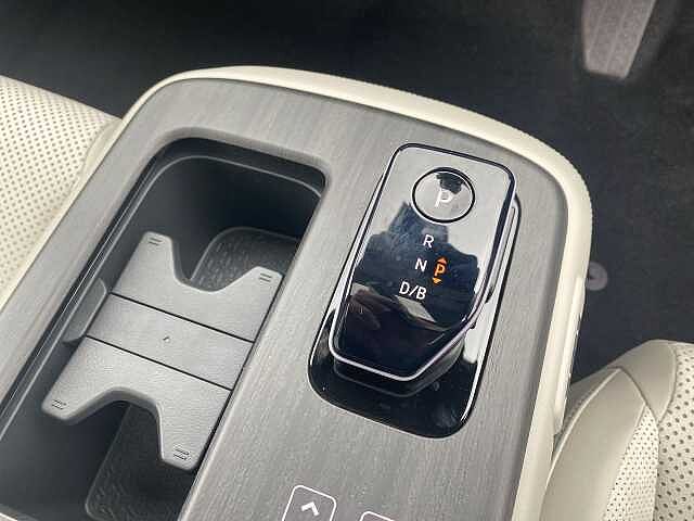 Nissan Ariya 87kWh E-4orce 225kW Evolve 22kWCh 5dr