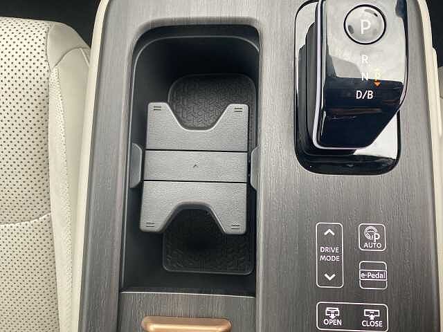Nissan Ariya 87kWh E-4orce 225kW Evolve 22kWCh 5dr