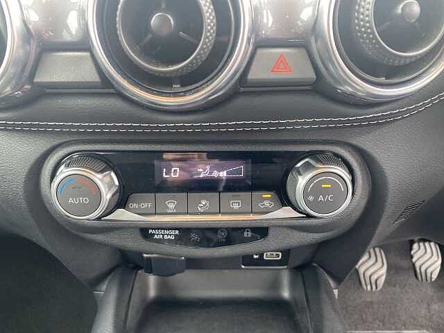 Nissan Juke Hatchback 1.0 DiG-T N-Connecta 5dr