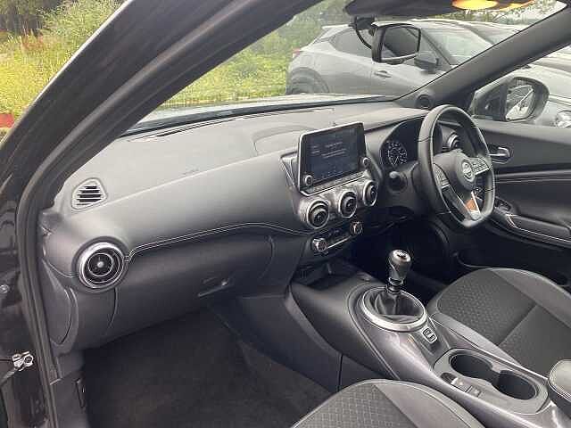 Nissan Juke Hatchback 1.0 DiG-T N-Connecta 5dr