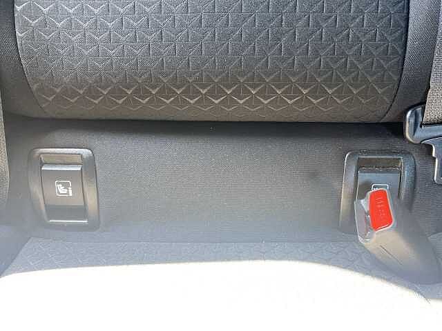 Nissan Juke Hatchback 1.0 DiG-T N-Connecta 5dr