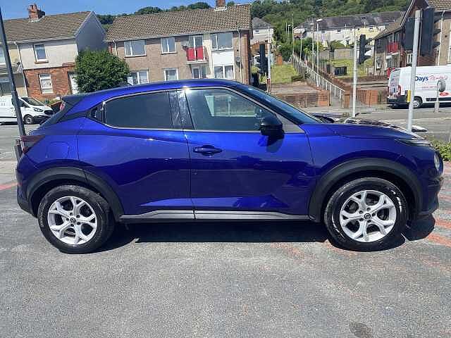 Nissan Juke Hatchback 1.0 DiG-T N-Connecta 5dr