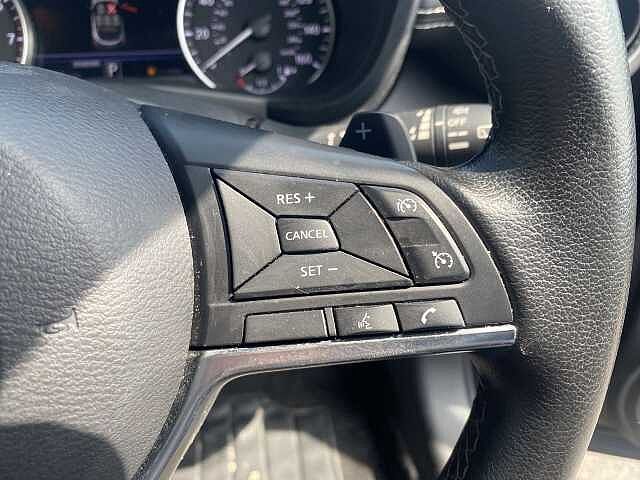 Nissan Juke Hatchback 1.0 DiG-T N-Connecta 5dr DCT