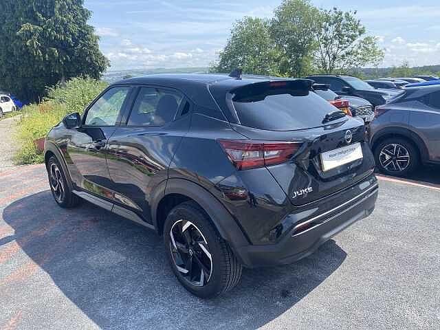 Nissan Juke Hatchback 1.0 DiG-T N-Connecta 5dr DCT
