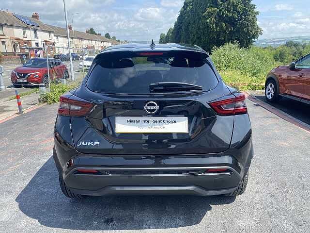 Nissan Juke Hatchback 1.0 DiG-T N-Connecta 5dr DCT