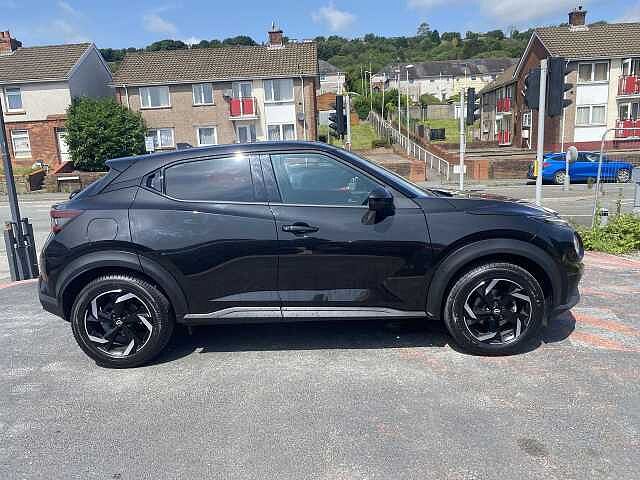 Nissan Juke Hatchback 1.0 DiG-T N-Connecta 5dr DCT