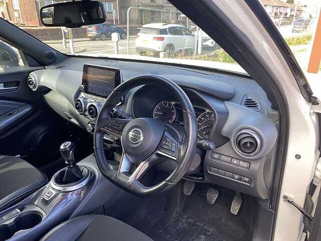 Nissan Juke Hatchback 1.0 DiG-T Tekna 5dr