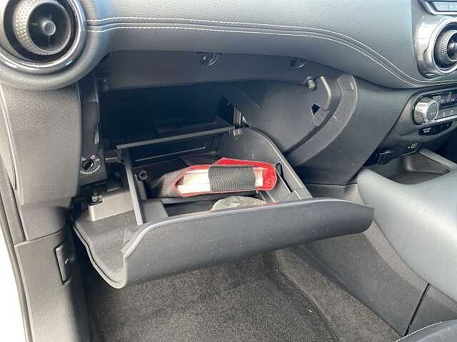 Nissan Juke Hatchback 1.0 DiG-T Tekna 5dr