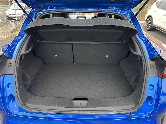 Nissan Juke Hatchback 1.0 DiG-T N-Connecta 5dr (Heat Pack)