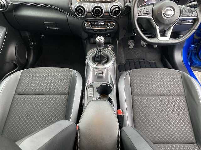 Nissan Juke Hatchback 1.0 DiG-T N-Connecta 5dr (Heat Pack)