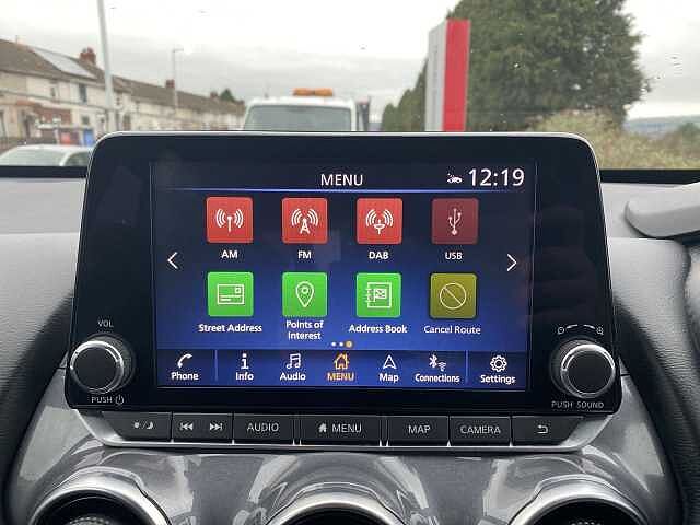 Nissan Juke Hatchback 1.0 DiG-T N-Connecta 5dr (Heat Pack)