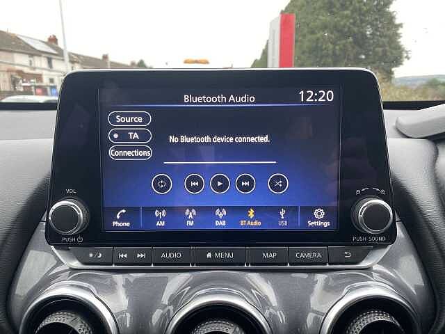 Nissan Juke Hatchback 1.0 DiG-T N-Connecta 5dr (Heat Pack)