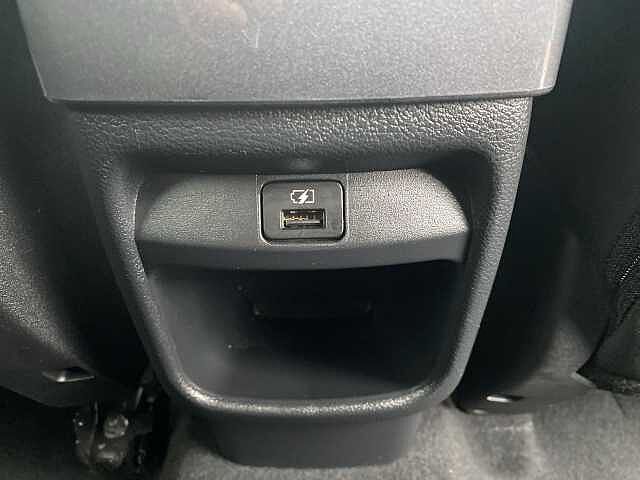 Nissan Juke Hatchback 1.0 DiG-T N-Connecta 5dr (Heat Pack)