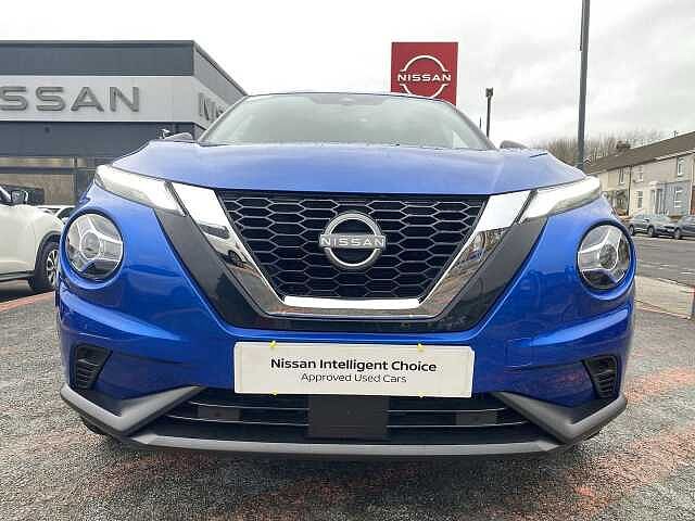 Nissan Juke Hatchback 1.0 DiG-T N-Connecta 5dr (Heat Pack)
