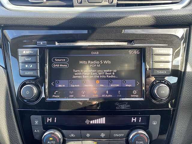 Nissan Qashqai Hatchback 1.3 DiG-T 160 Acenta Premium 5dr