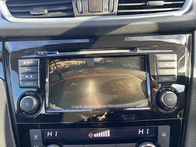 Nissan Qashqai Hatchback 1.3 DiG-T 160 Acenta Premium 5dr