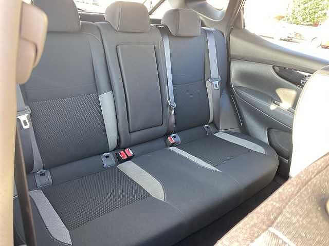 Nissan Qashqai Hatchback 1.3 DiG-T 160 Acenta Premium 5dr