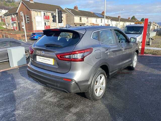 Nissan Qashqai Hatchback 1.3 DiG-T 160 Acenta Premium 5dr