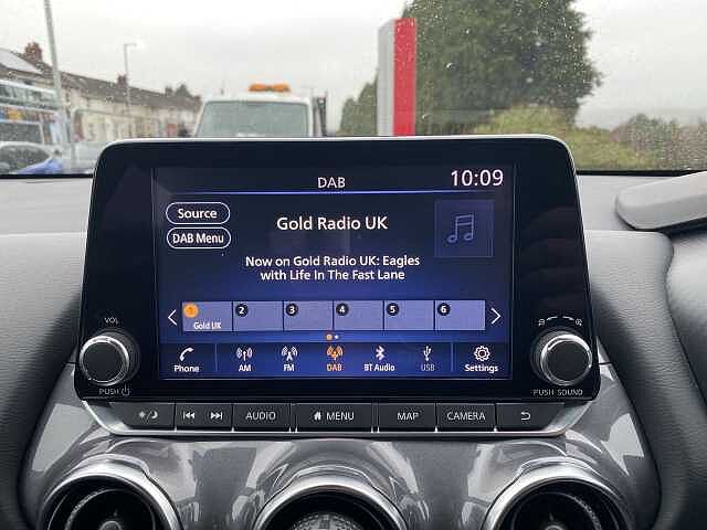 Nissan Juke Hatchback 1.0 DiG-T N-Connecta 5dr