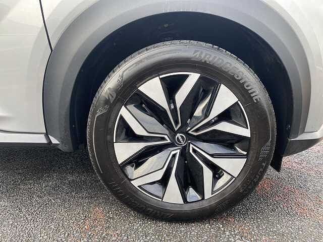 Nissan Juke Hatchback 1.0 DiG-T Acenta Premium 5dr