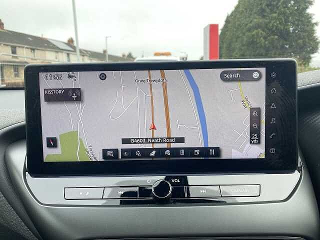 Nissan Juke Hatchback 1.0 DiG-T Acenta Premium 5dr