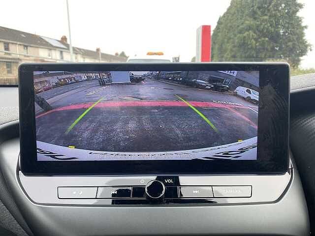 Nissan Juke Hatchback 1.0 DiG-T Acenta Premium 5dr