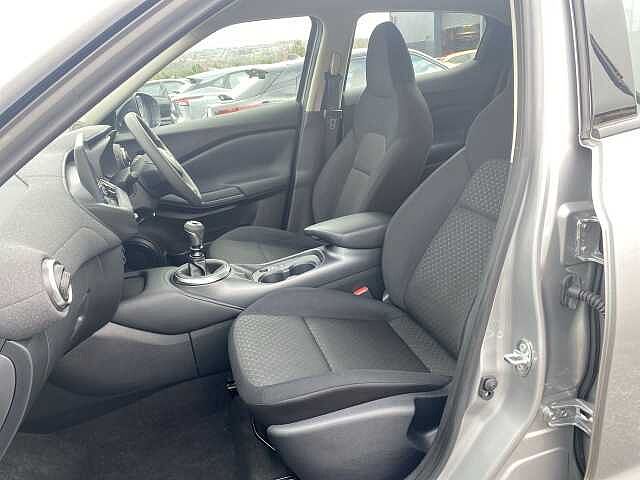 Nissan Juke Hatchback 1.0 DiG-T Acenta Premium 5dr