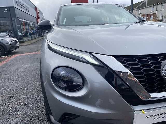 Nissan Juke Hatchback 1.0 DiG-T Acenta Premium 5dr