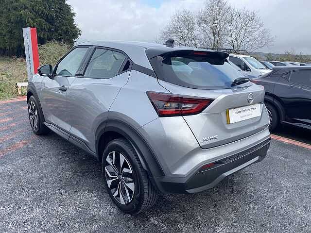 Nissan Juke Hatchback 1.0 DiG-T Acenta Premium 5dr