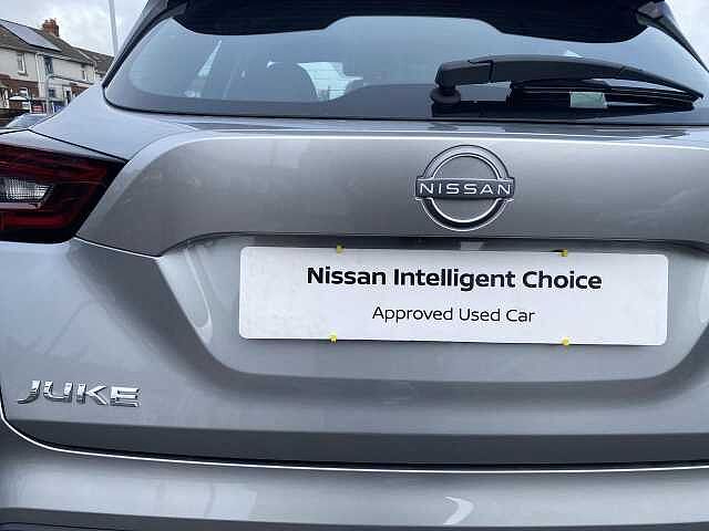 Nissan Juke Hatchback 1.0 DiG-T Acenta Premium 5dr