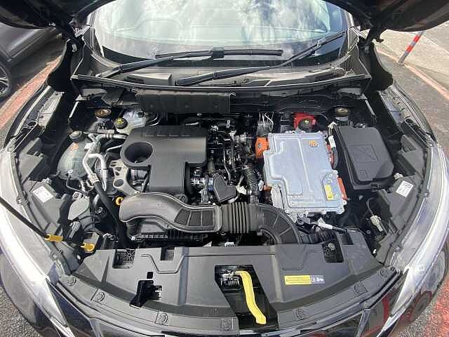 Nissan Juke Hatchback 1.6 Hybrid 143 N-Connecta 5dr