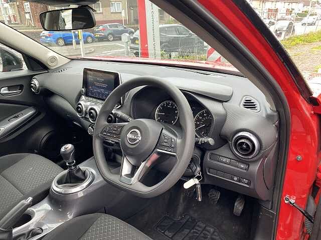Nissan Juke Hatchback 1.0 DiG-T Acenta 5dr
