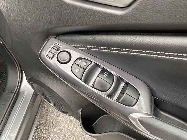 Nissan Juke Hatchback 1.0 DiG-T Tekna 5dr