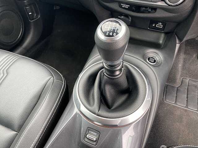 Nissan Juke Hatchback 1.0 DiG-T Tekna 5dr