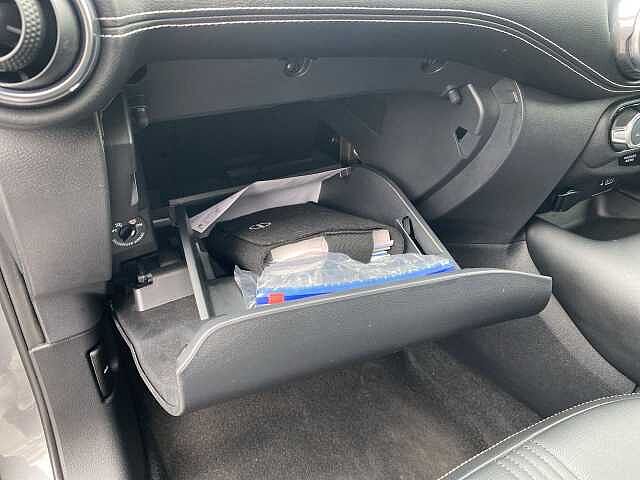 Nissan Juke Hatchback 1.0 DiG-T Tekna 5dr