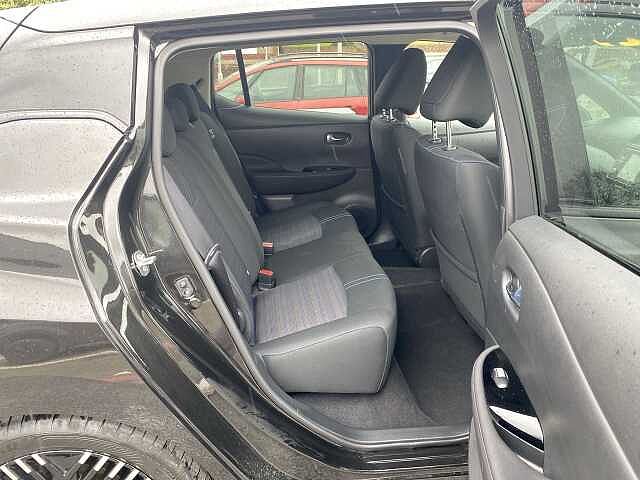 Nissan Leaf Hatchback 110kW N-Connecta 39kWh 5dr Auto
