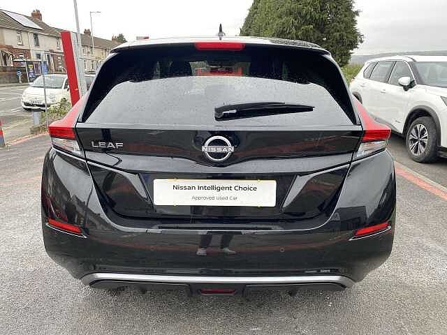 Nissan Leaf Hatchback 110kW N-Connecta 39kWh 5dr Auto