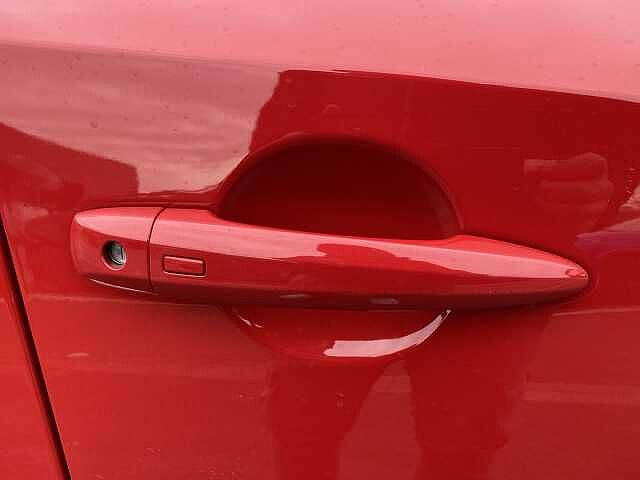 Nissan Qashqai Hatchback 1.3 DiG-T MHEV 140 N-Connecta 5dr