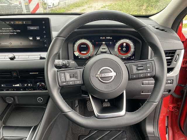 Nissan Qashqai Hatchback 1.3 DiG-T MHEV 140 N-Connecta 5dr