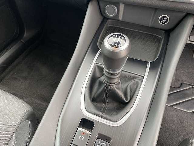 Nissan Qashqai Hatchback 1.3 DiG-T MHEV 140 N-Connecta 5dr