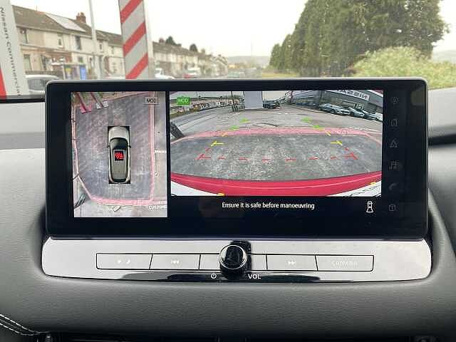 Nissan Qashqai Hatchback 1.3 DiG-T MHEV 140 N-Connecta 5dr