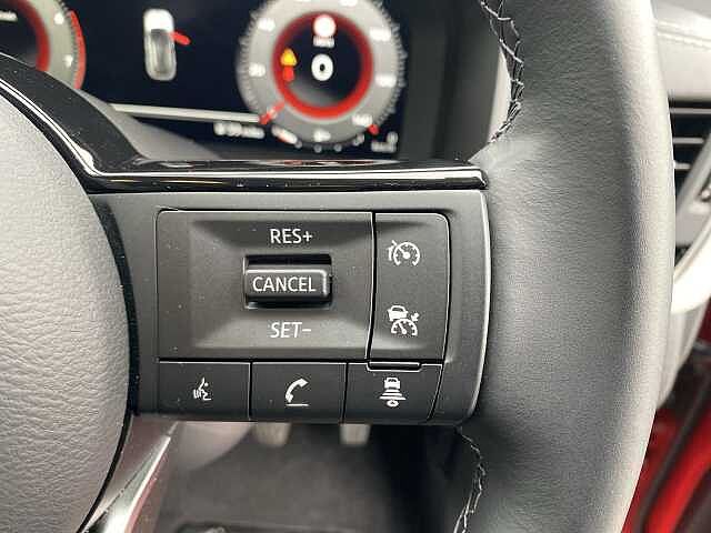 Nissan Qashqai Hatchback 1.3 DiG-T MHEV 140 N-Connecta 5dr