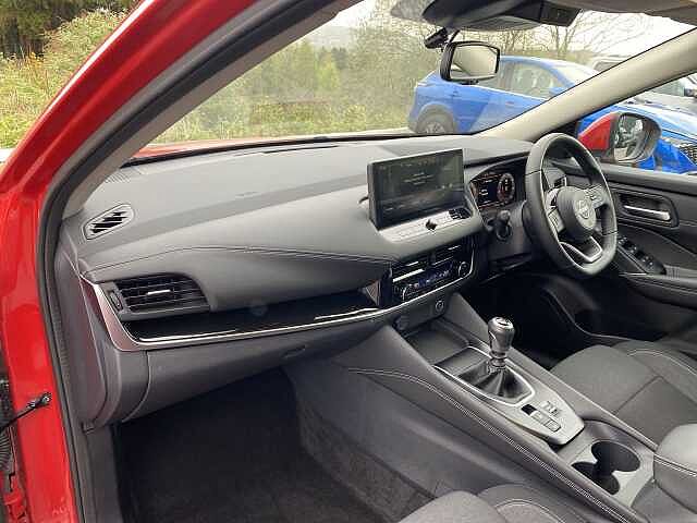 Nissan Qashqai Hatchback 1.3 DiG-T MHEV 140 N-Connecta 5dr