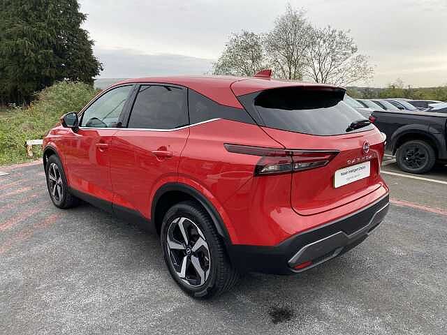 Nissan Qashqai Hatchback 1.3 DiG-T MHEV 140 N-Connecta 5dr