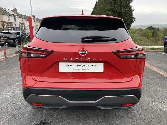 Nissan Qashqai Hatchback 1.3 DiG-T MHEV 140 N-Connecta 5dr