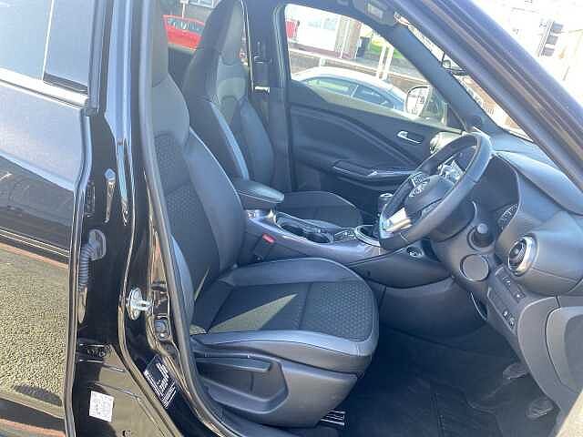 Nissan Juke Hatchback 1.0 DiG-T N-Connecta 5dr