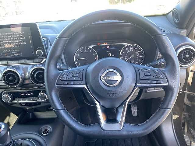 Nissan Juke Hatchback 1.0 DiG-T N-Connecta 5dr
