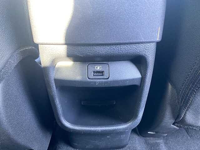 Nissan Juke Hatchback 1.0 DiG-T N-Connecta 5dr