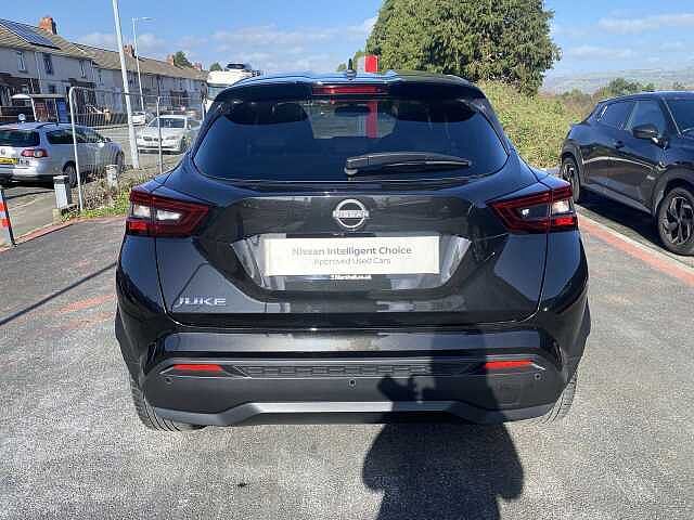 Nissan Juke Hatchback 1.0 DiG-T N-Connecta 5dr