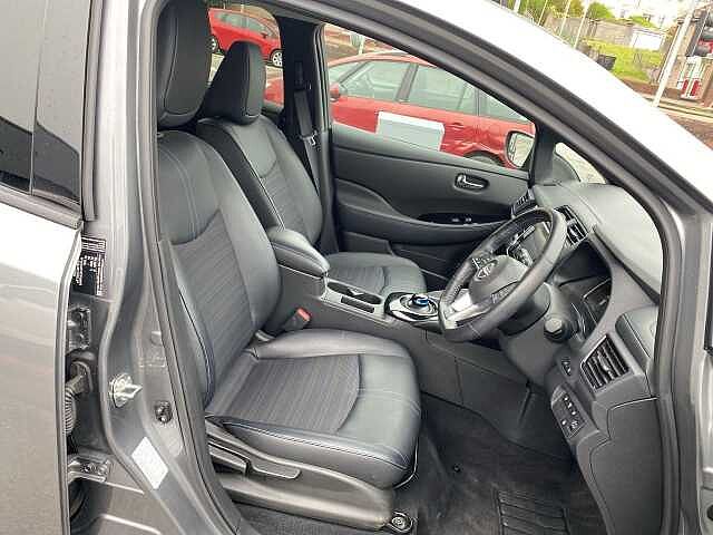 Nissan Leaf Hatchback 110kW N-Connecta 39kWh 5dr Auto